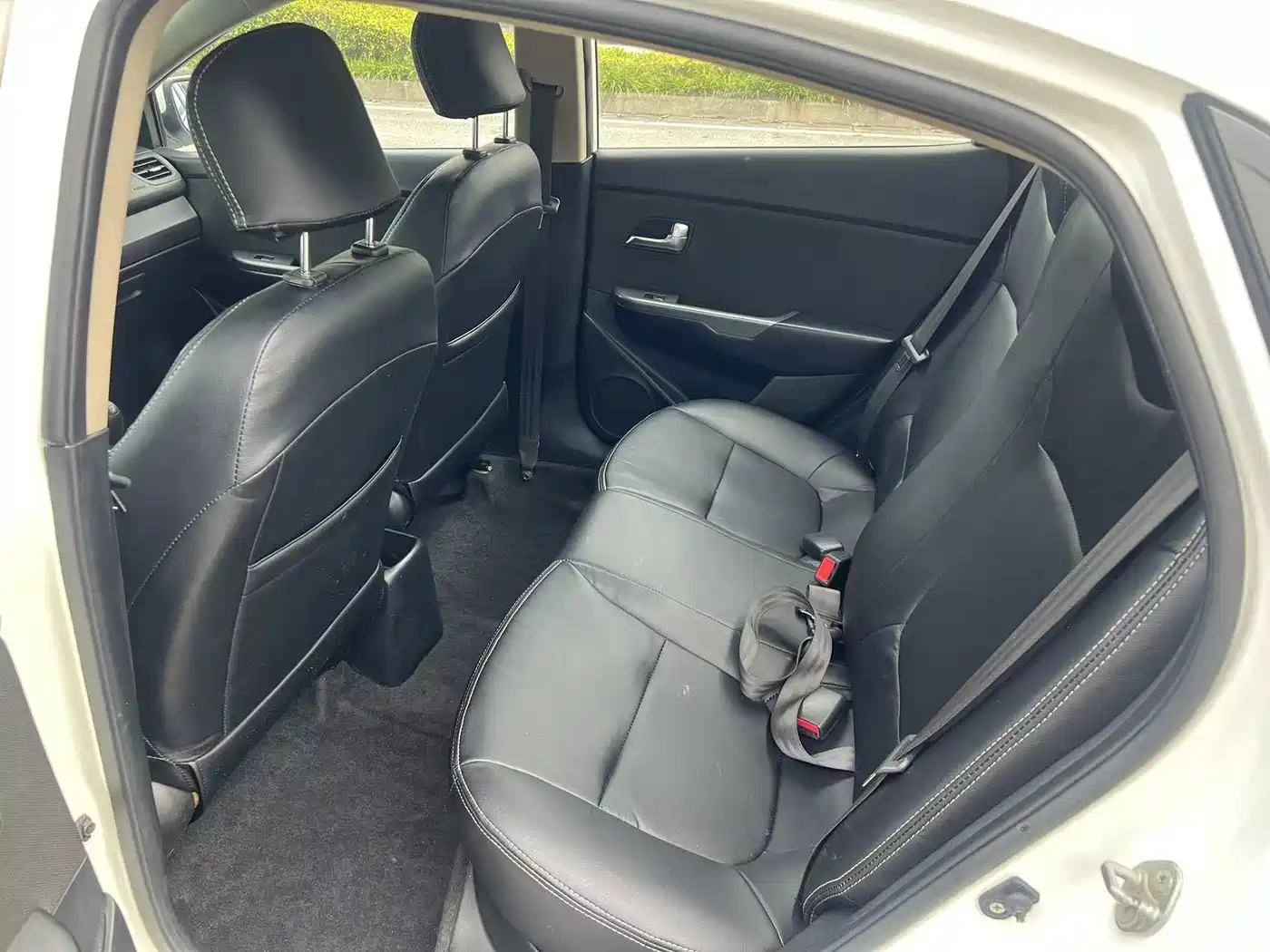 Kia K2 2015 Sedan 1.4L MT GLS фото 10