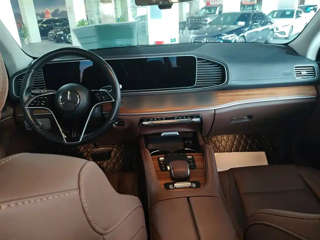 Mercedes-Benz GLE 2024 GLE 450 4MATIC Fashion фото 6