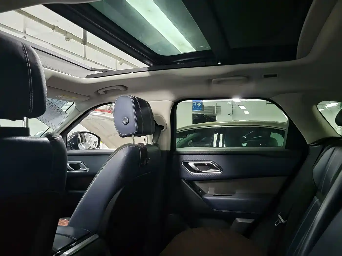 Фото 7 - Land Rover Range Rover Velar