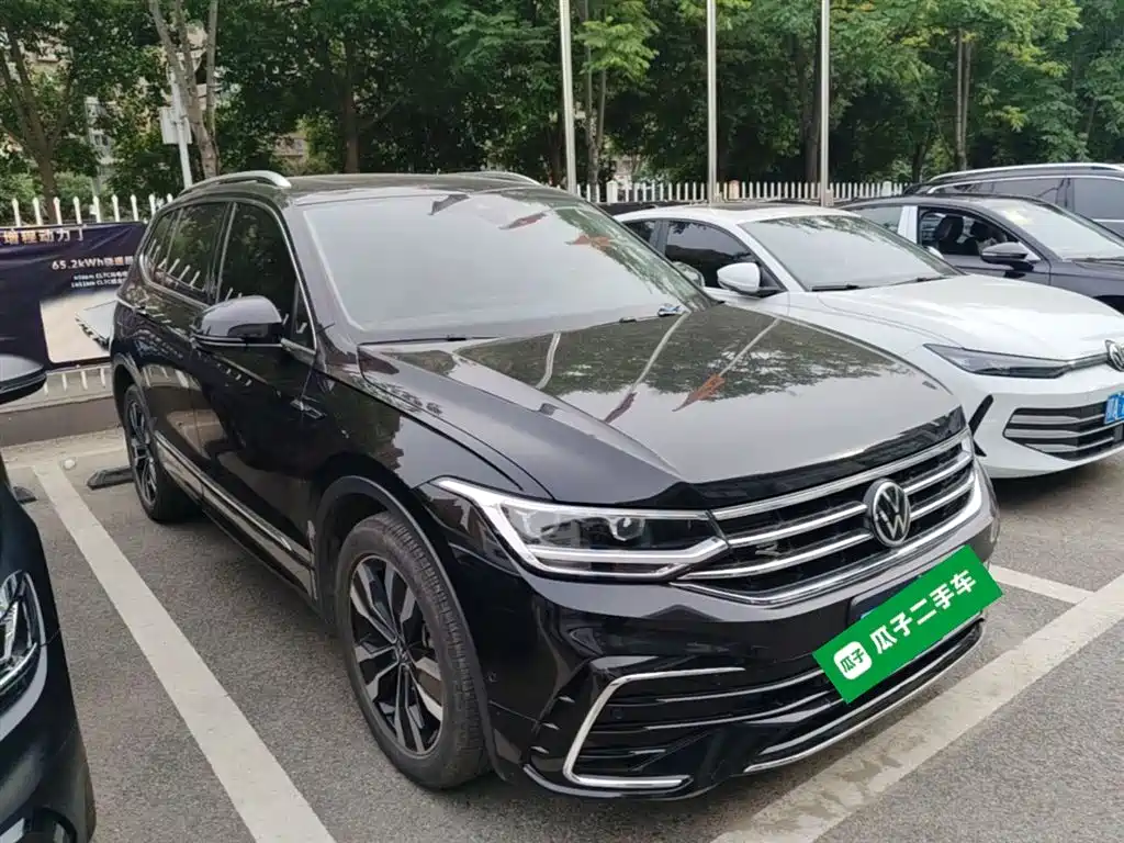 Volkswagen Tiguan L 2023 330TSI Auto 2WD R-Line Premium Edition фото 4