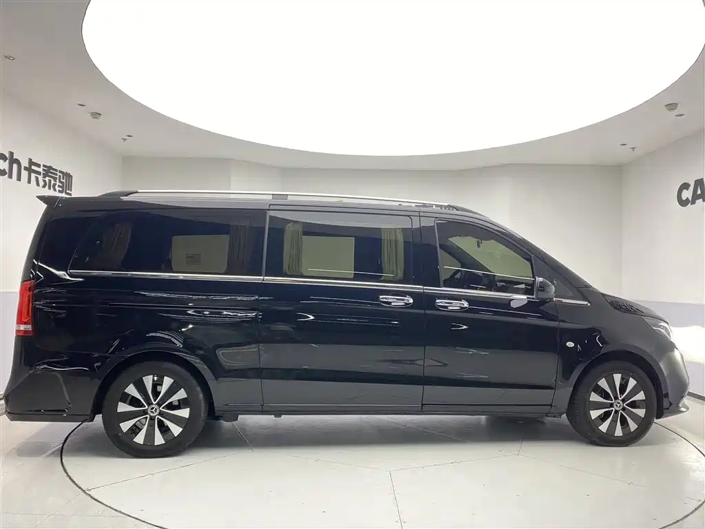 Mercedes-Benz Vito 2023 2.0T Elite 7-Seater фото 5