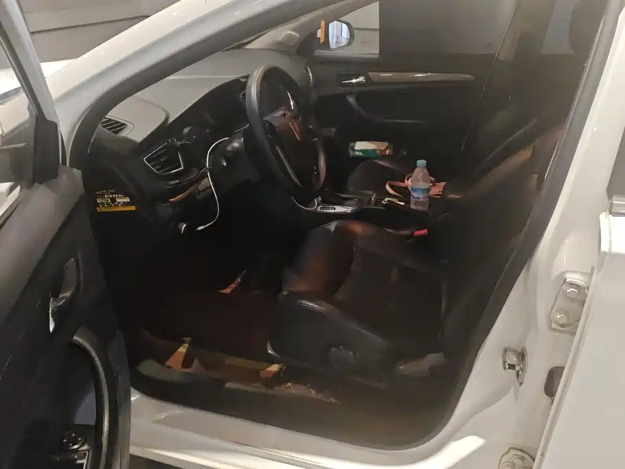 Roewe 360 2017 2017 1.5L Auto Luxury Edition