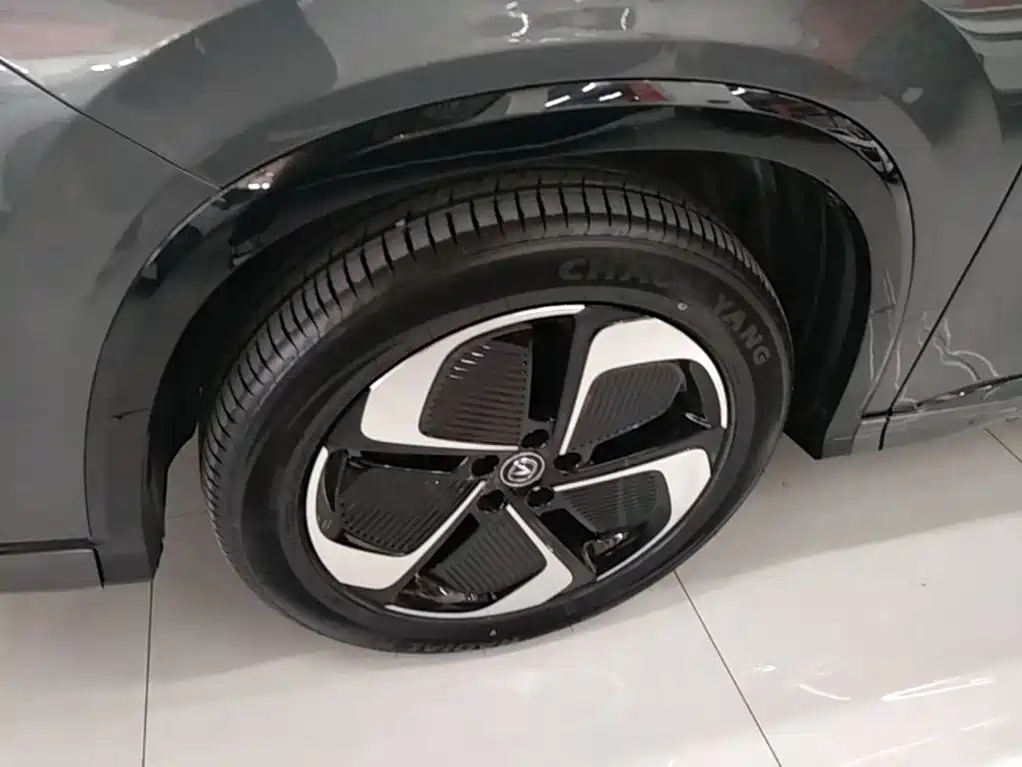 Changan CS75 PLUS iDD 2026 2023 Smart Electric iDD Intelligent Leader Model