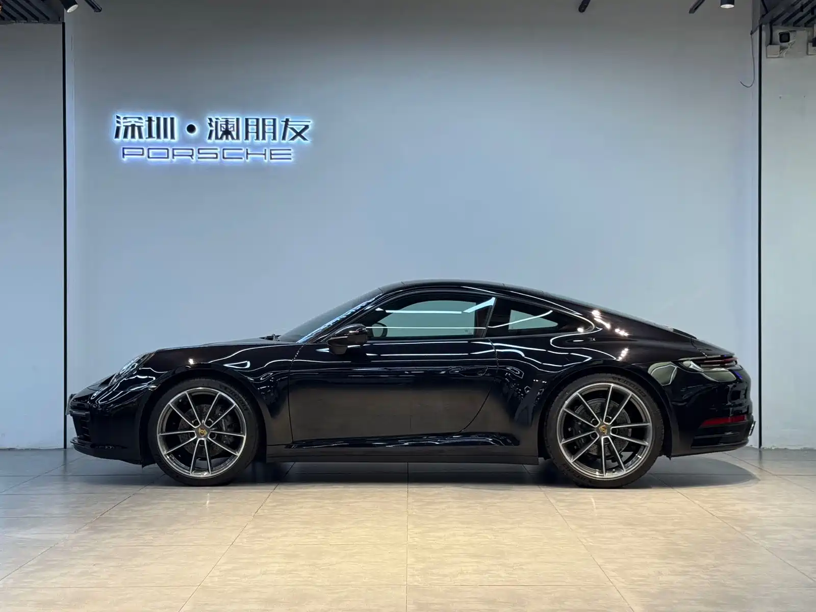 Фото 3 - Porsche 911