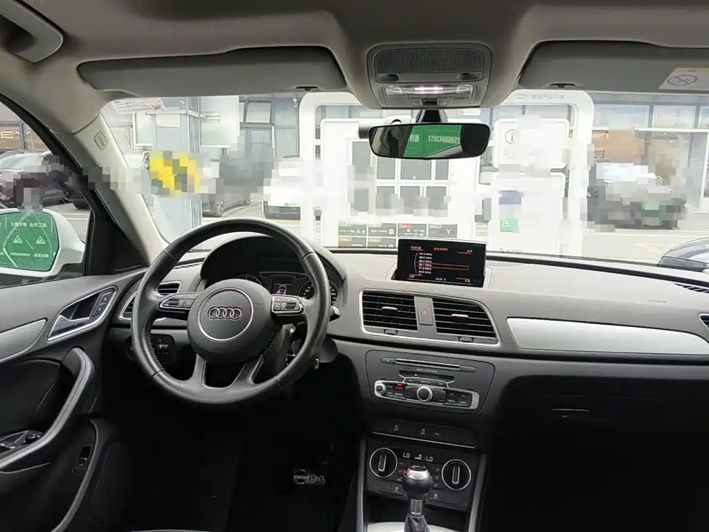 Фото 11 - Audi Q3