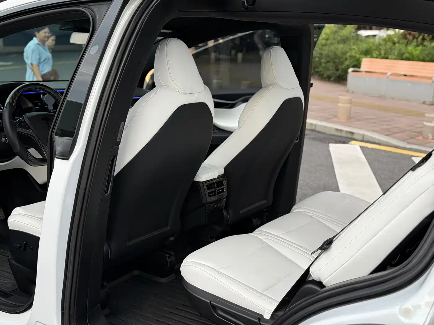 Photo 6 - Tesla Model X