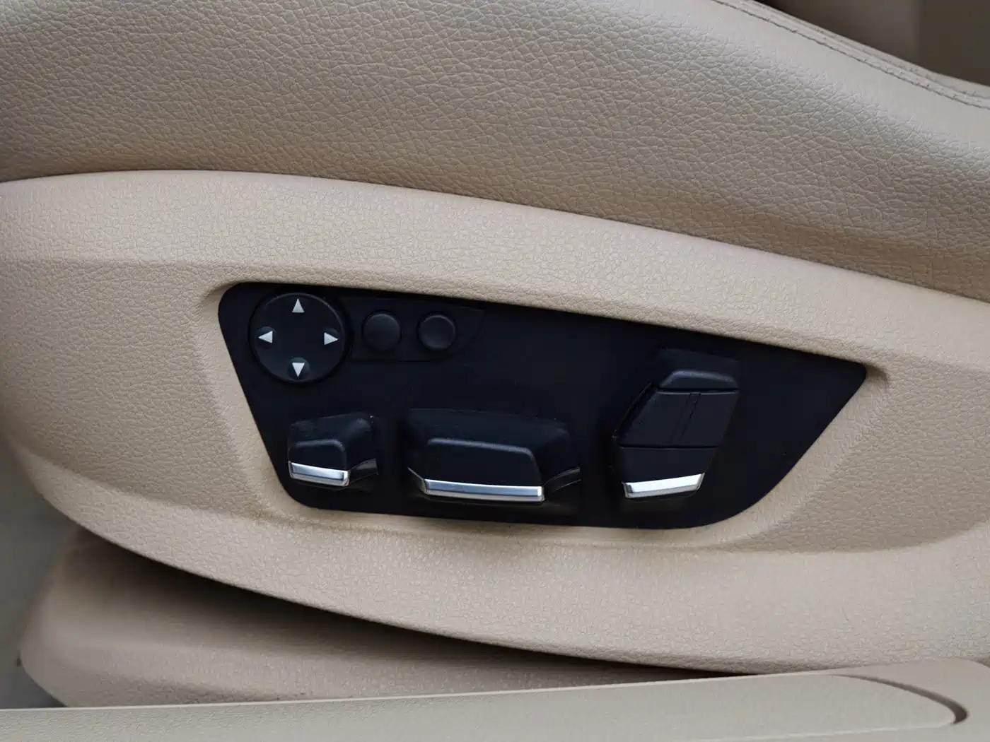 BMW 7 Series 2009 750Li Luxury фото 22