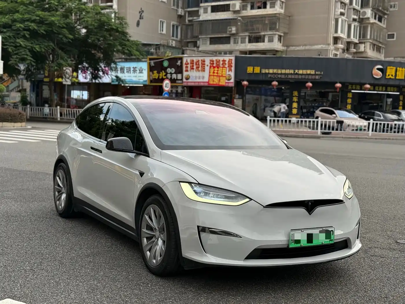 Photo 3 - Tesla Model X