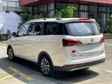 Фото 6 - Baojun 730