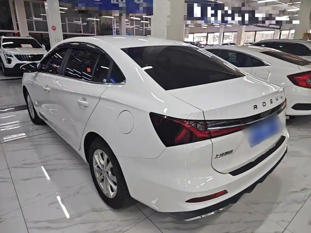 Roewe i5 2025 2023 1.5L CVT Luxury Edition