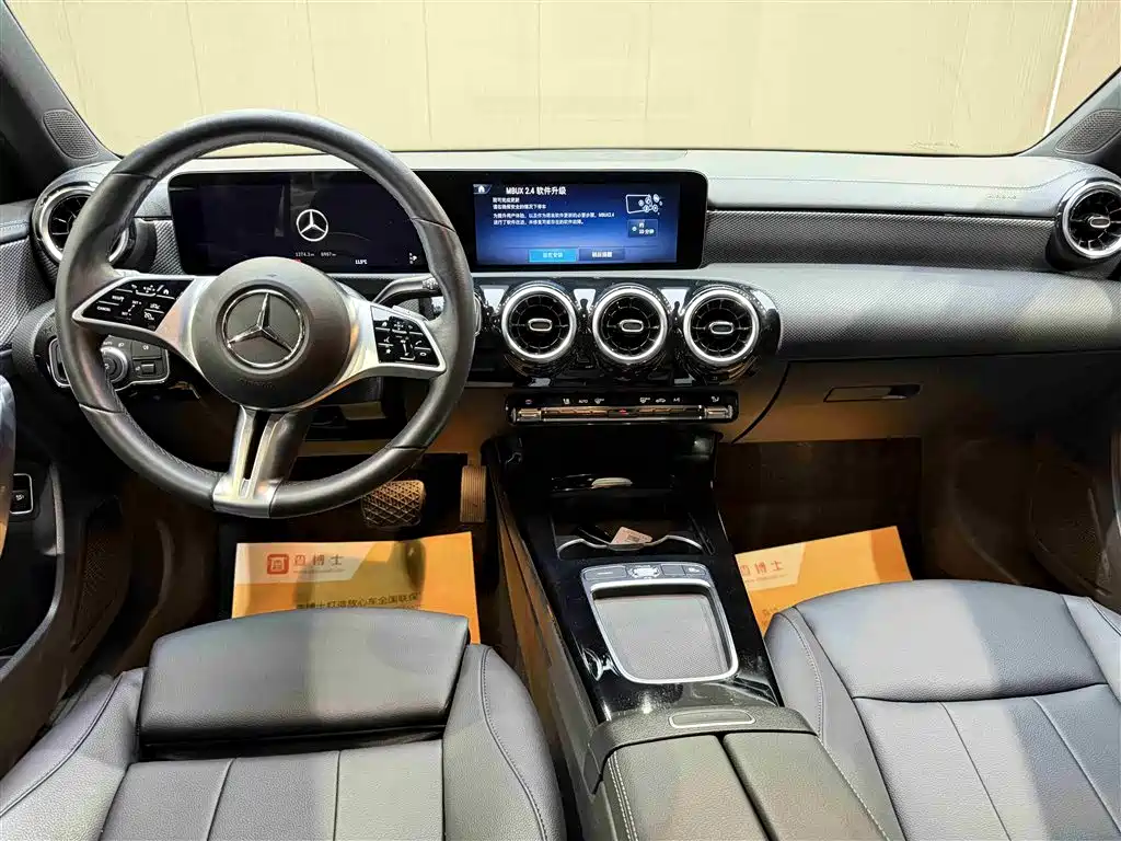Mercedes-Benz A-Class 2023 A 180 L фото 10