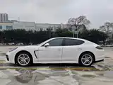 Photo 2 - Porsche Panamera