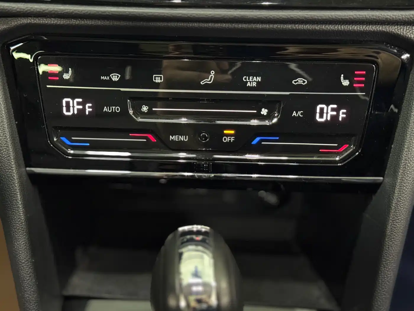 Volkswagen Tharu 2022 280TSI FWD Luxury Edition фото 14