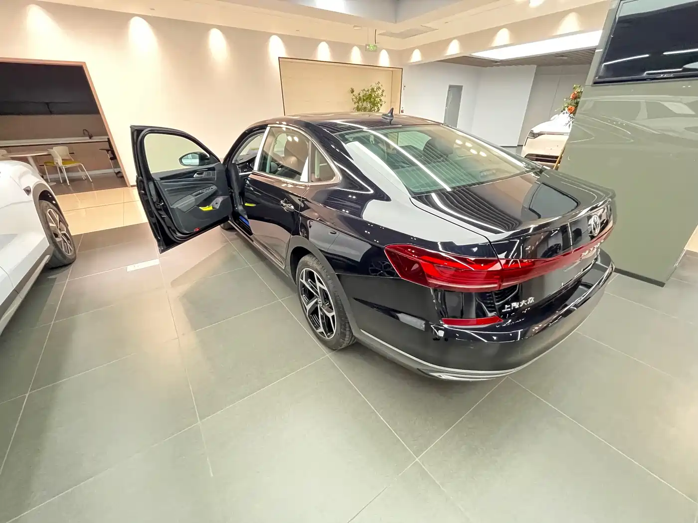 Volkswagen Passat 2026 2023 Facelift 330TSI Premium Edition