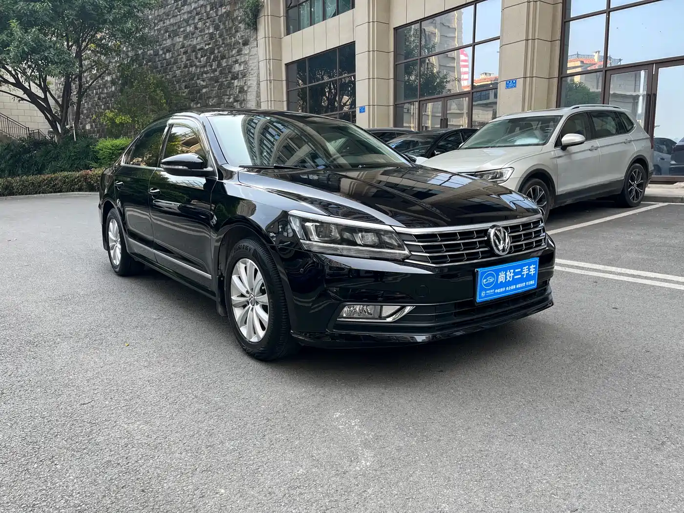 Volkswagen Passat 2017 330TSI DSG Prestige фото 3