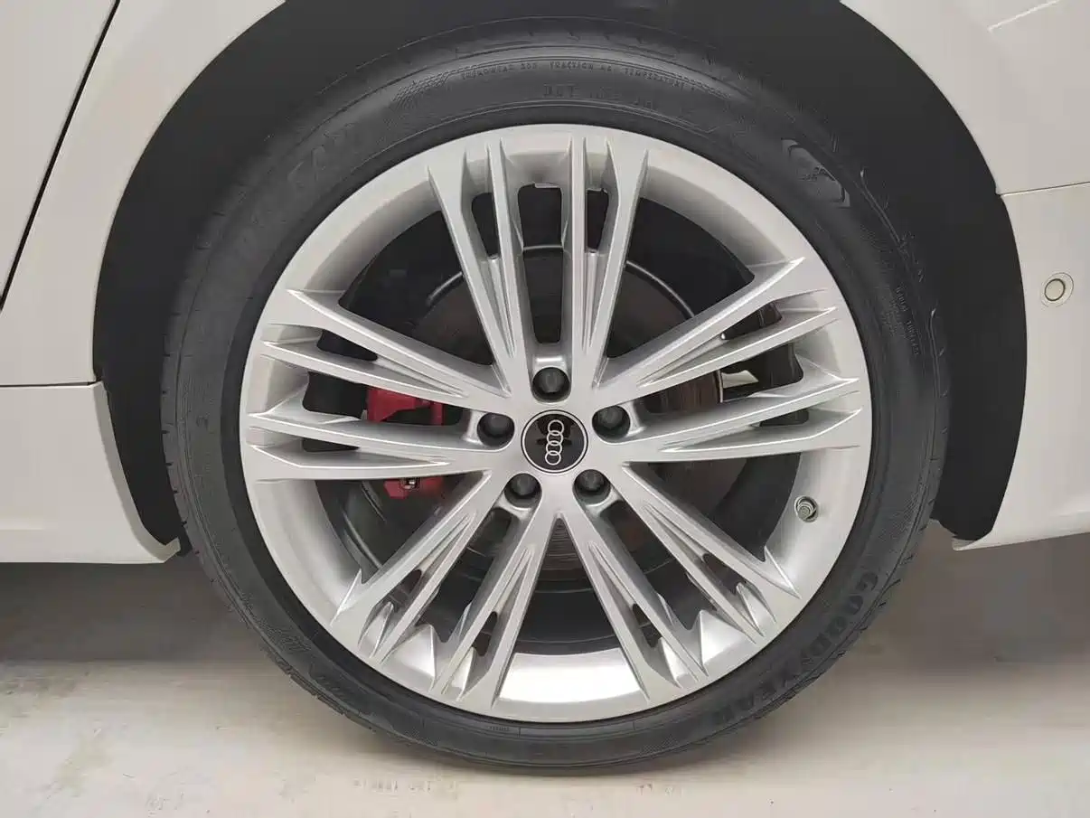 Audi A7L 2026 2024 45 TFSI quattro Premium Luxury