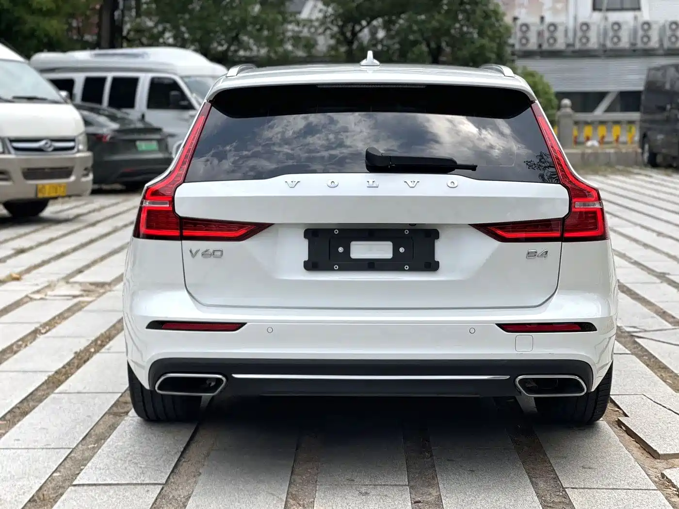 VOLVO V60