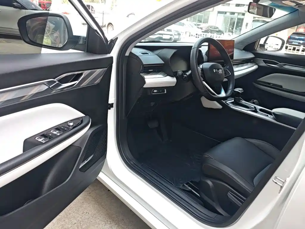 Geely Emgrand L 2022 2022 1.4T CVT Flagship