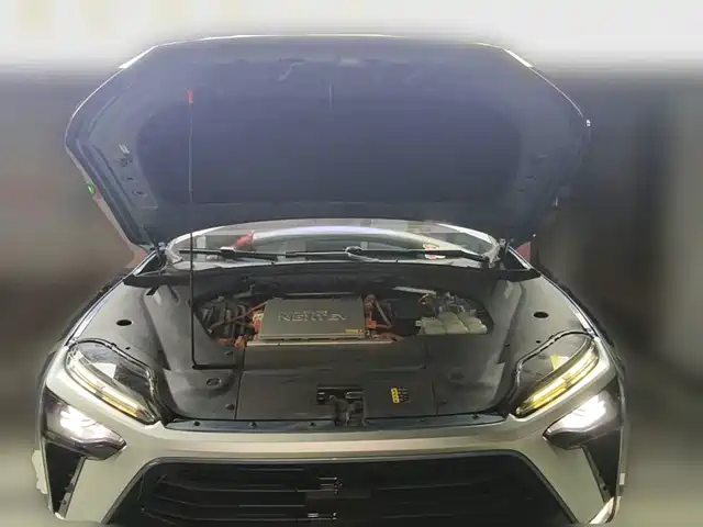 NIO ES8 2020 415KM Signature Edition 6-Seater — фото 3