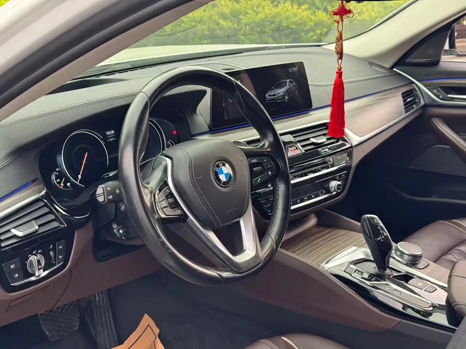 صورة 7 - BMW 5 Series