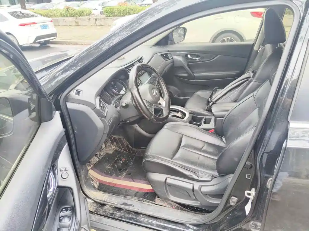 Фото 8 - Nissan X-Trail
