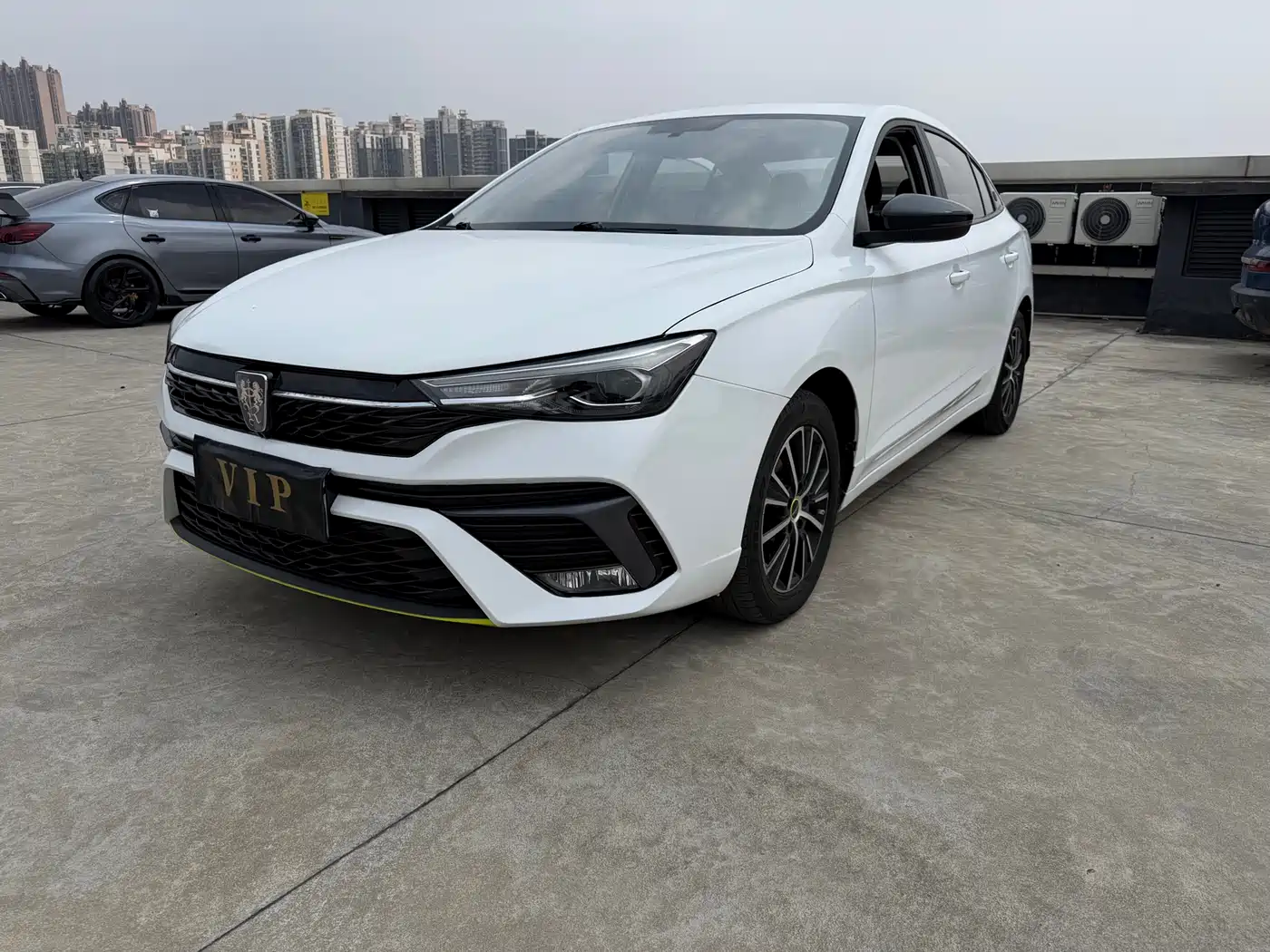 ROEWE I5