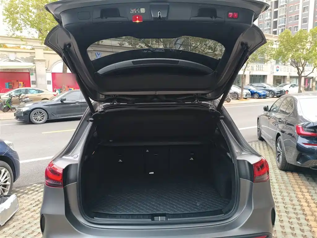 Mercedes-Benz GLA AMG 2022 AMG GLA 35 4MATIC фото 9