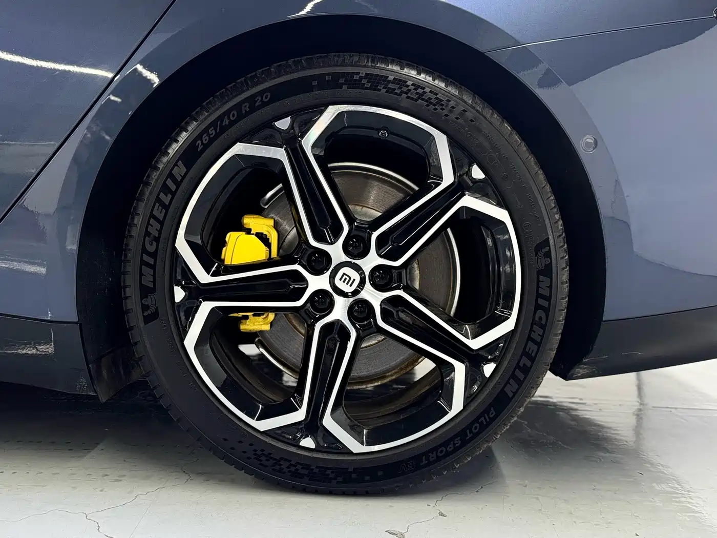 XIAOMI CAR XIAOMI SU7