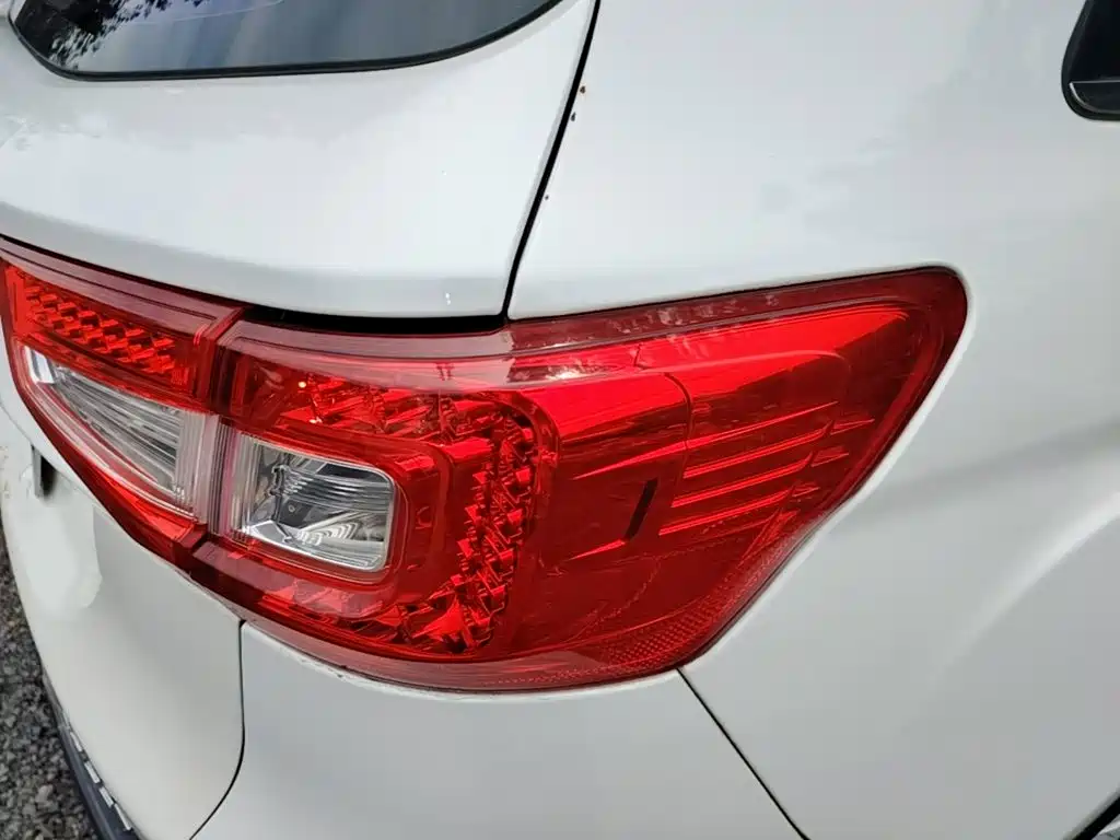 Changan CS75 2014 2014 2.0L Manual Luxury (China IV)