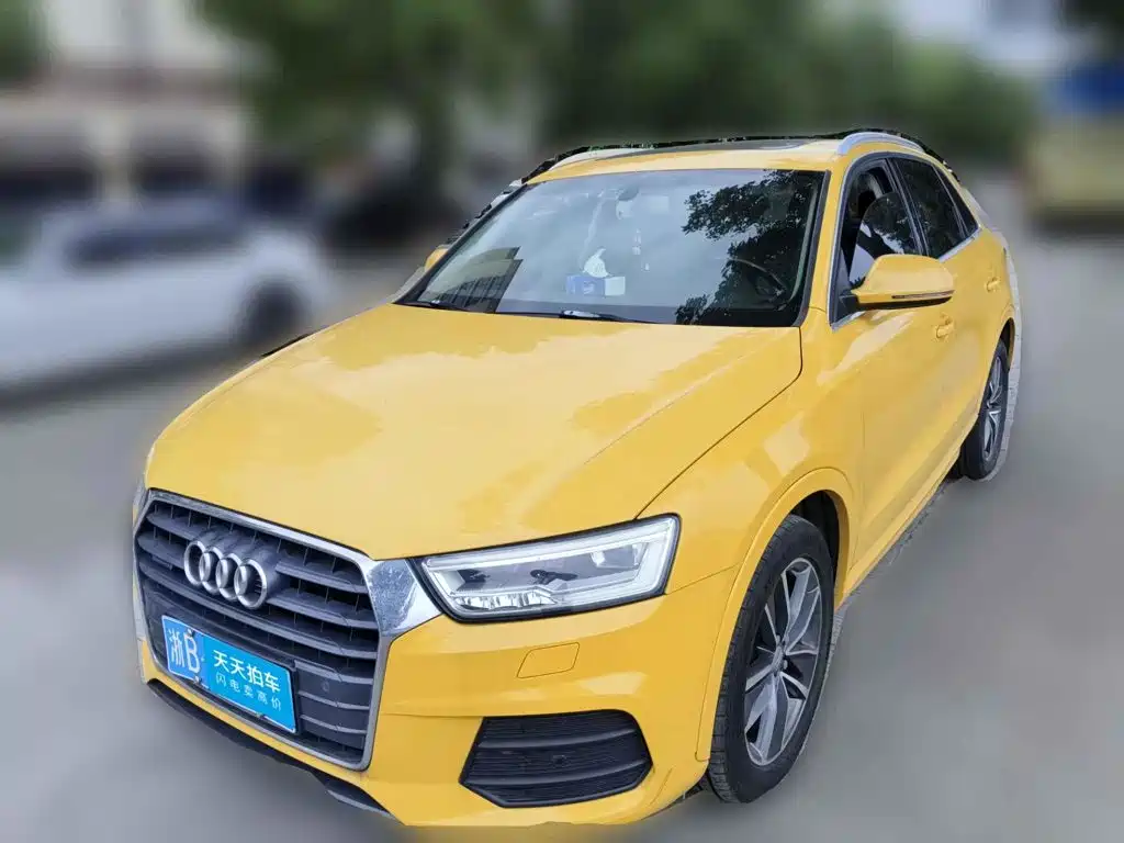Photo 1 - Audi Q3