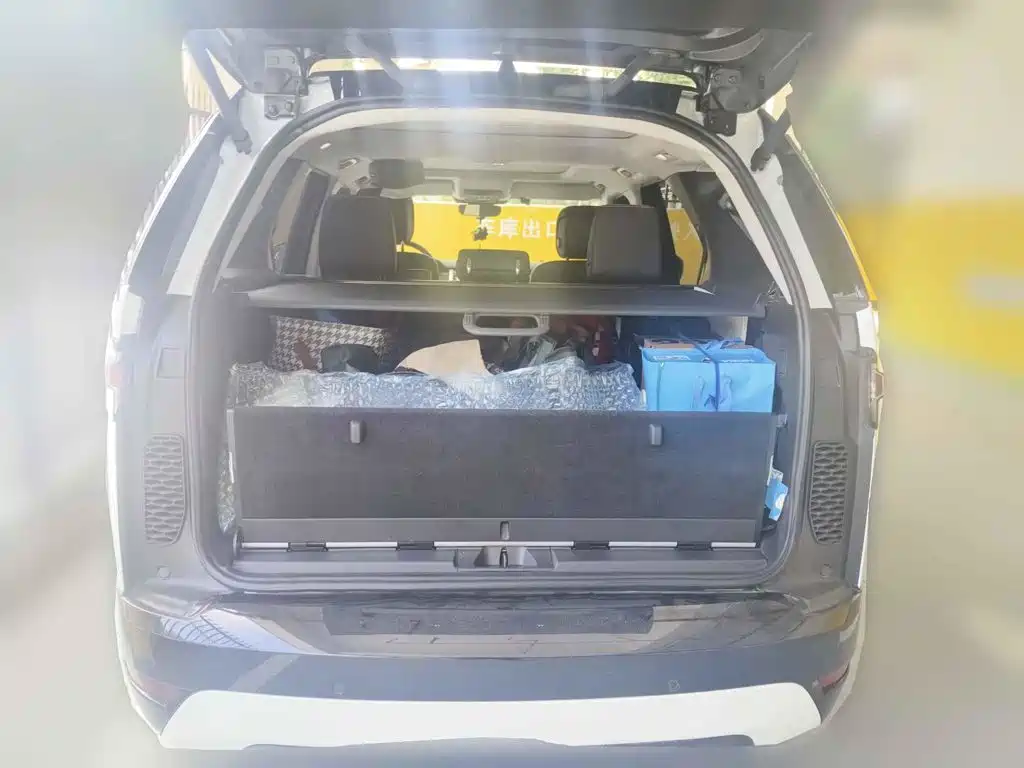 Фото 5 - Land Rover Discovery