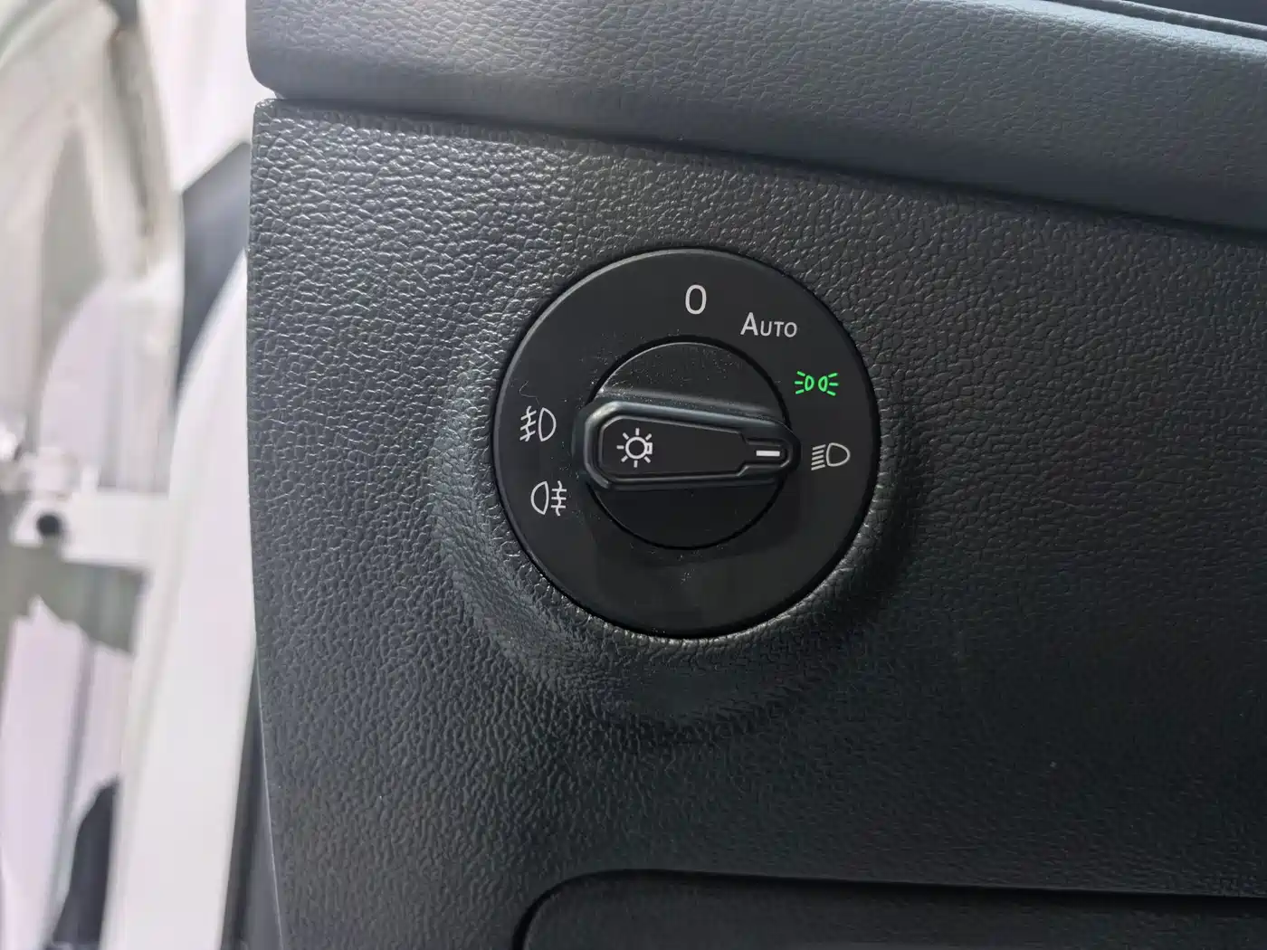 Volkswagen Tharu, миниатюра 16