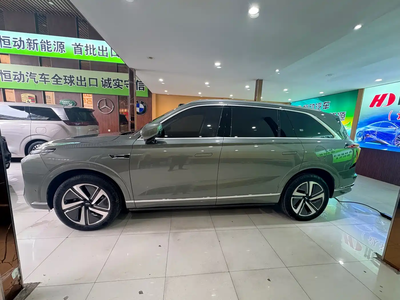 WEI PAI WEI BRAND BLUE MOUNTAIN