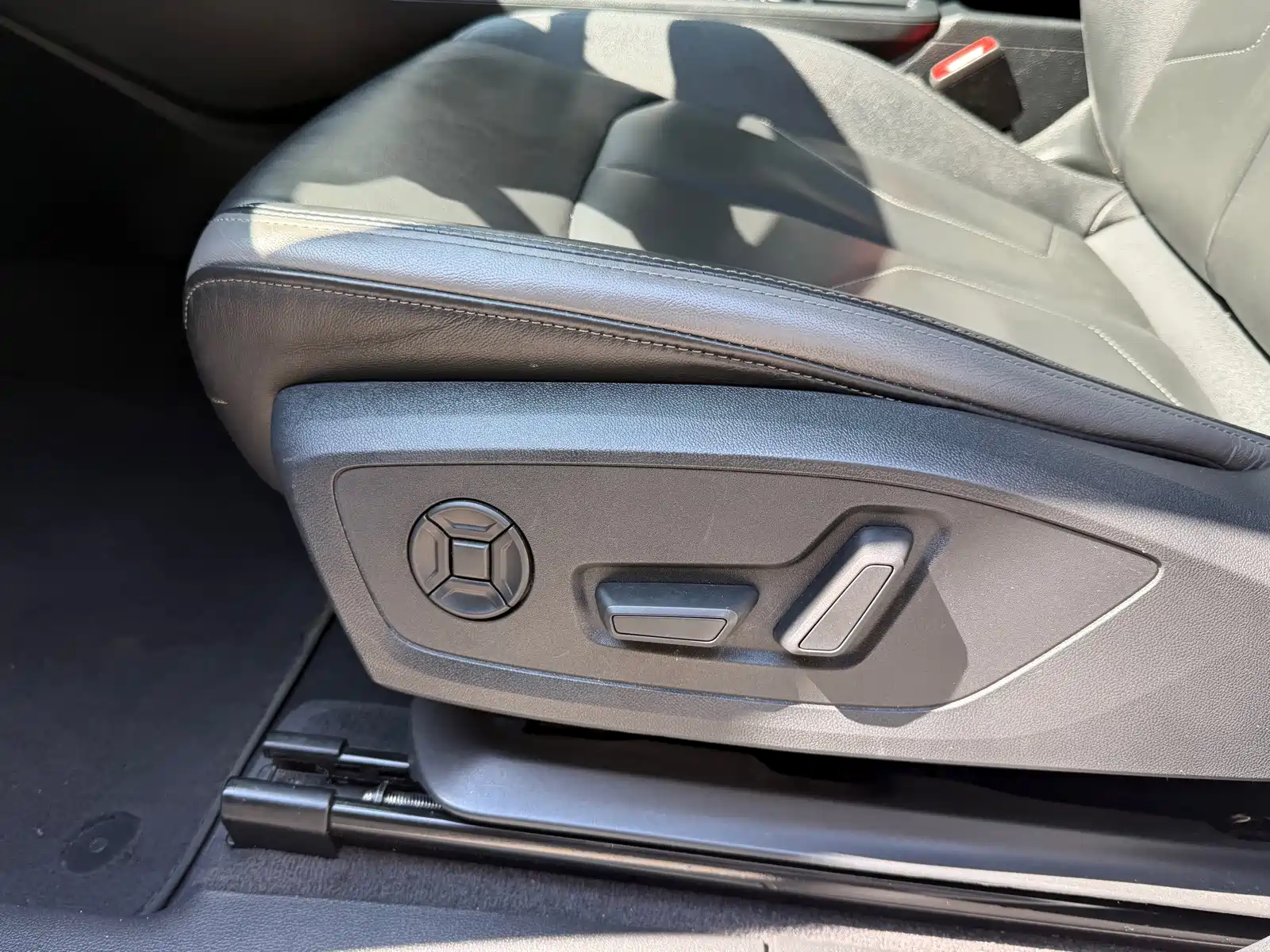 Photo 11 - Audi Q3