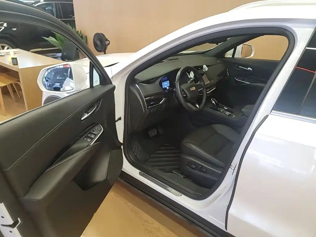 Cadillac XT4 2023 2023 28T 2WD Trend