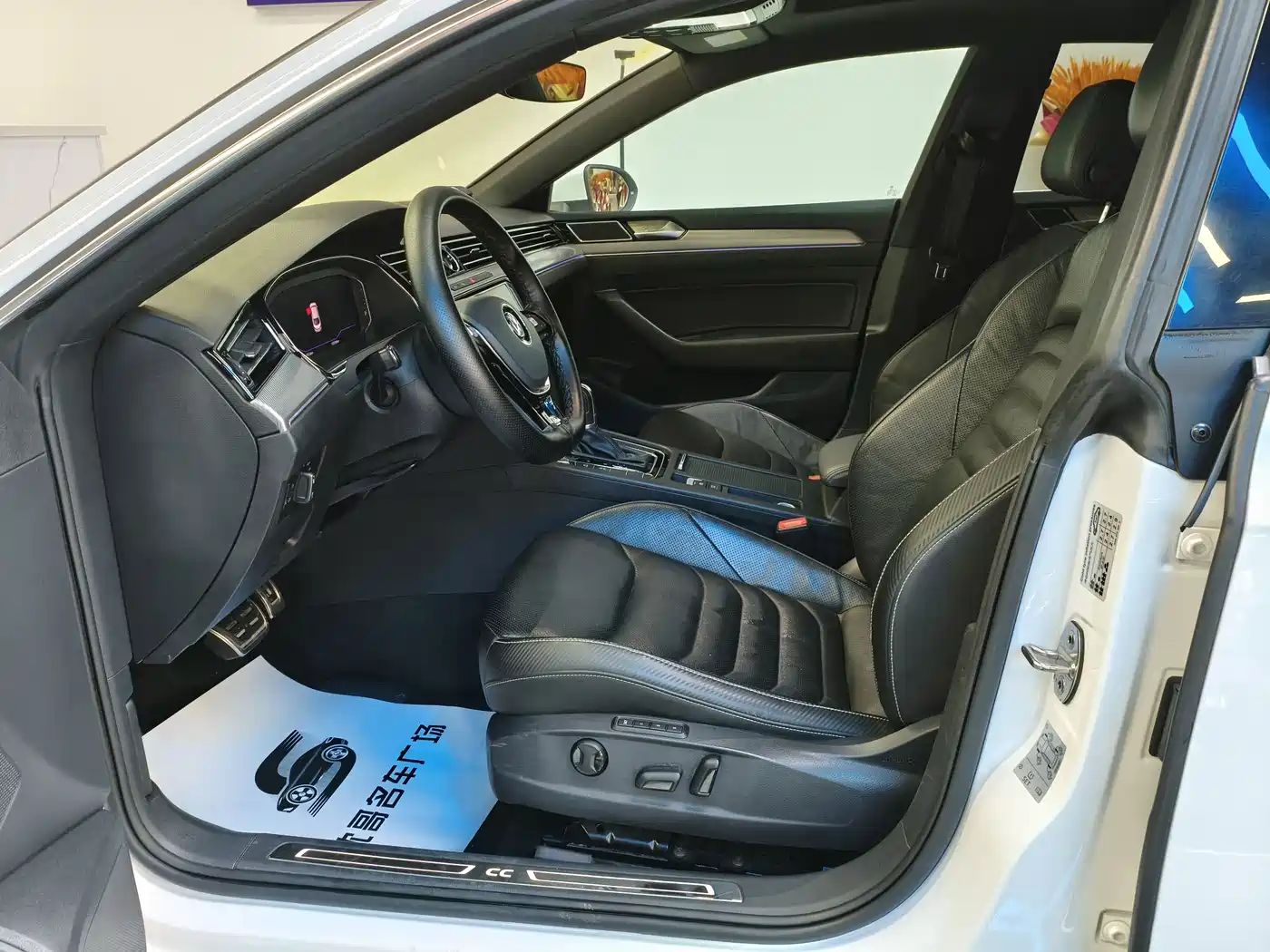 Volkswagen FAW-Volkswagen CC 2020 330TSI Glamour Version China VI фото 4