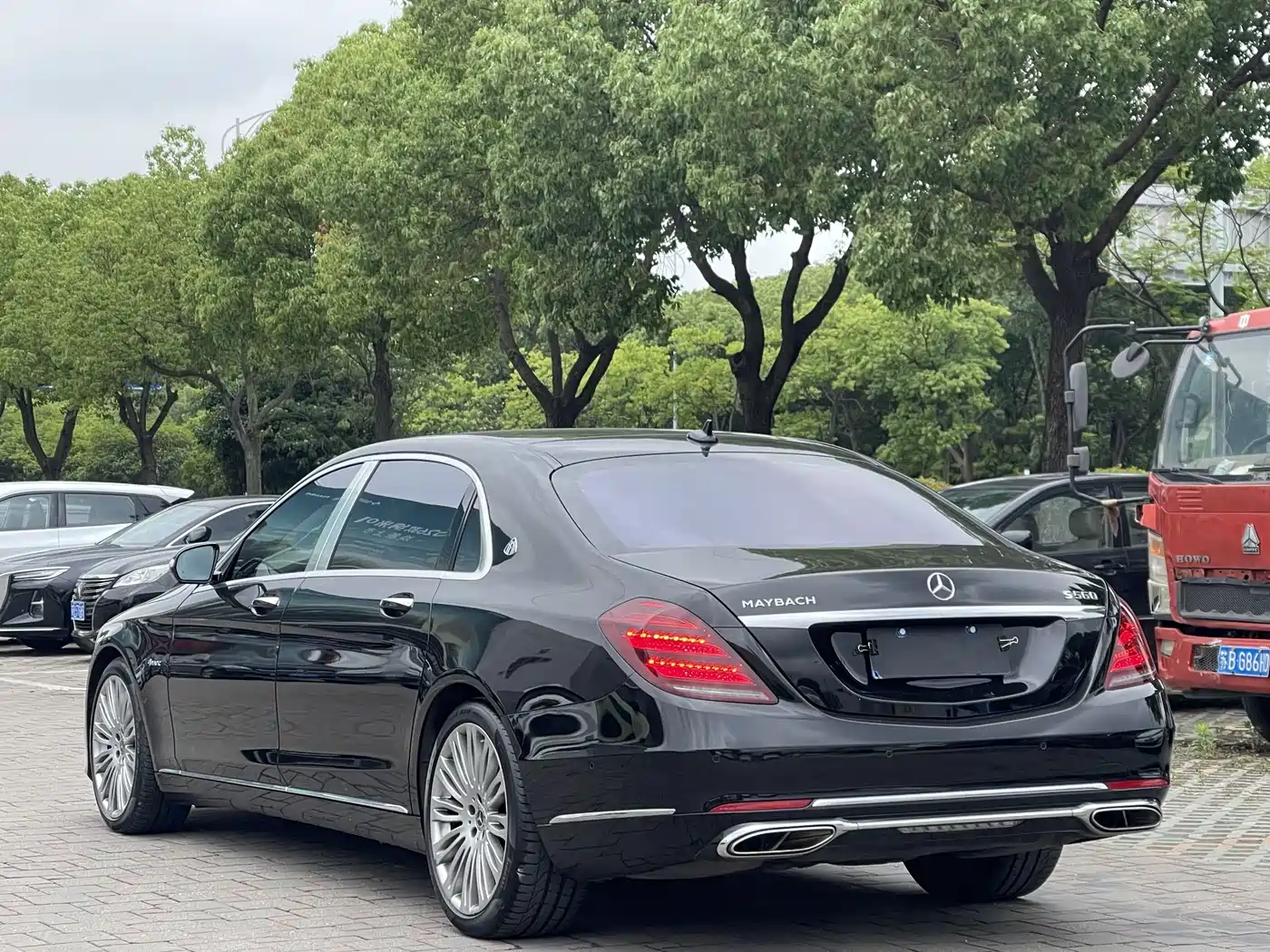 Фото 8 - Mercedes-Benz Maybach S-Class