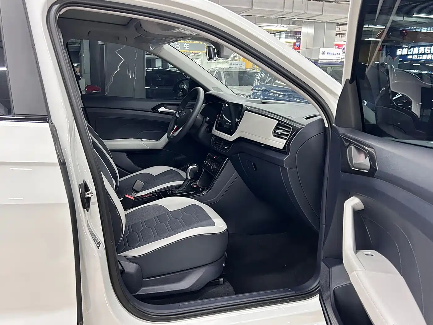 Volkswagen Tharu 2025 New Edge 1.5L Aspiration Edition фото 12