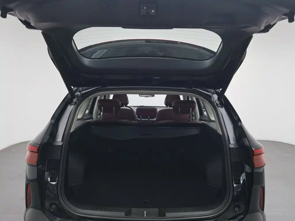 Photo 16 - Haval H6