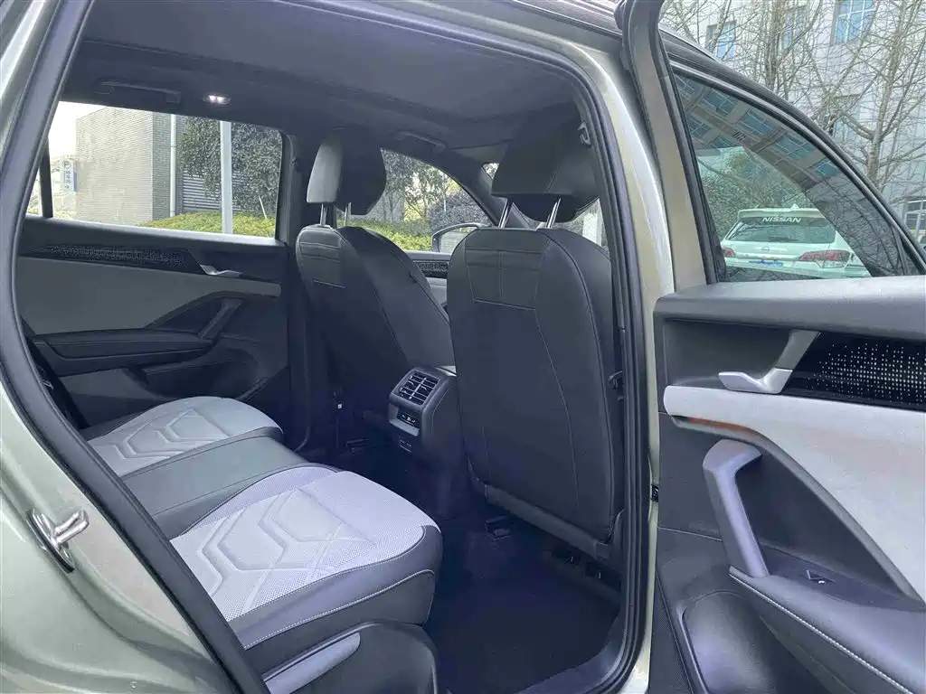 Volkswagen Tayron 2025 Model Tayron L 380TSI 4WD Luxury Easy Package фото 5