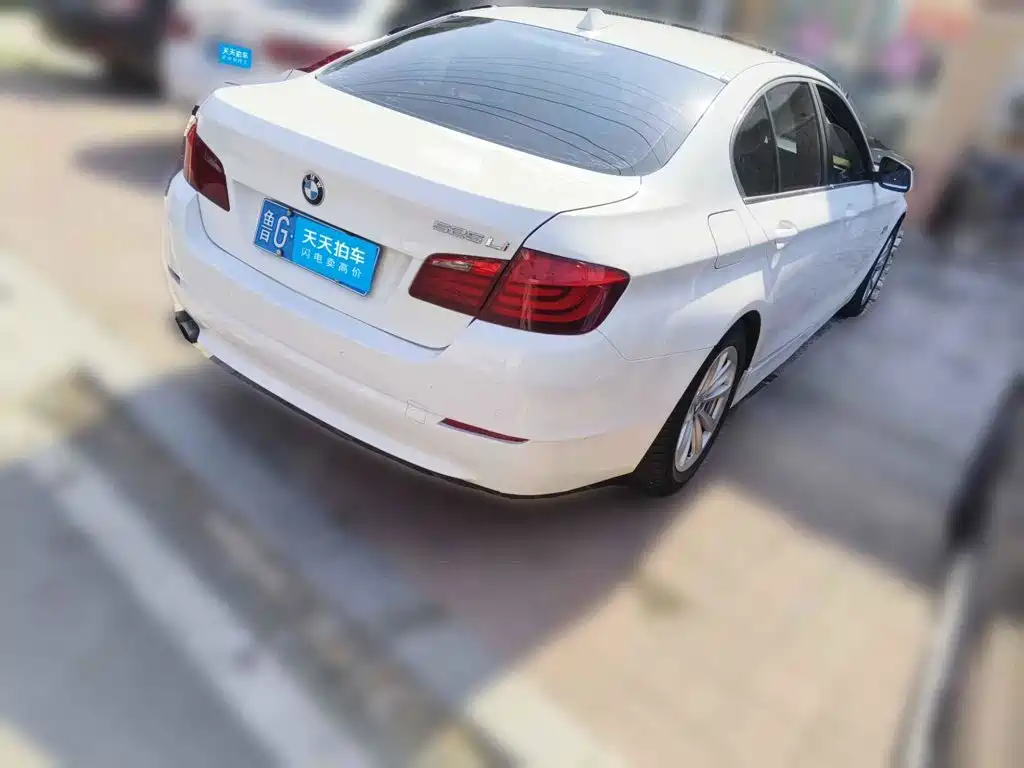 Фото 2 - BMW 5 Series (Import)