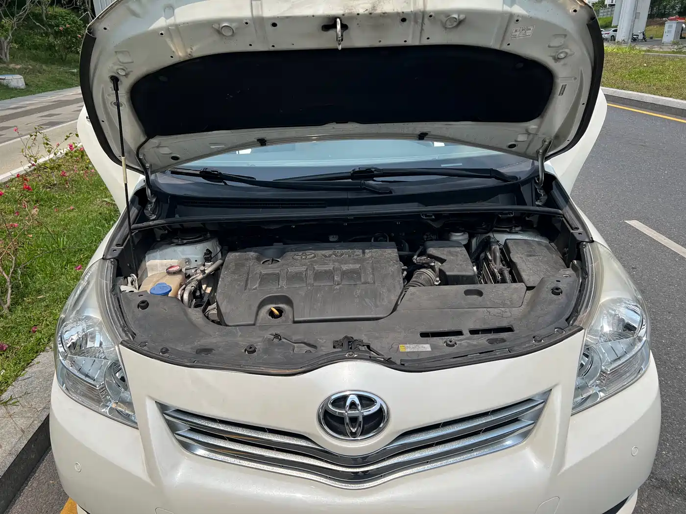 Toyota E'Z 2014 Xingyao 180E CVT Elite фото 14