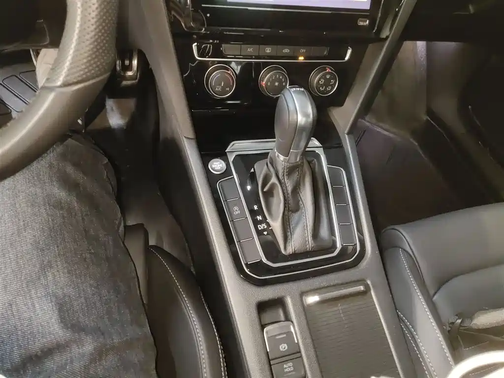 Volkswagen Magotan 2025 Popular Edition 280TSI DSG Comfort фото 6