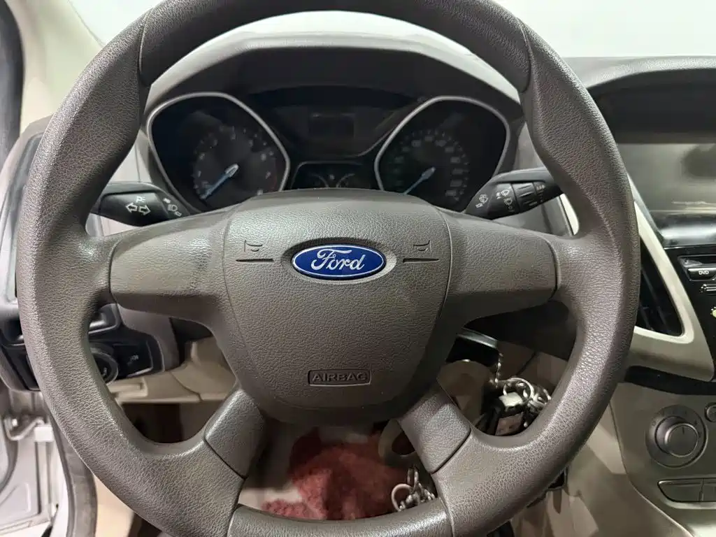 Ford Focus 2015 2012 Sedan 1.6L Automatic Comfort