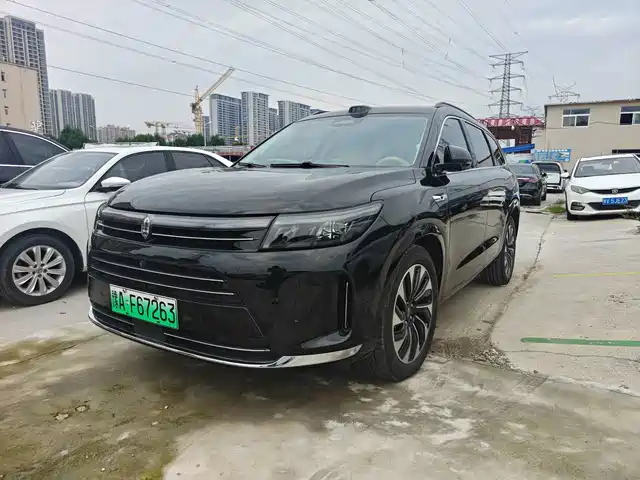 AITO M7 1.5T, задний привод, система помощи водителю, Max, 5 мест