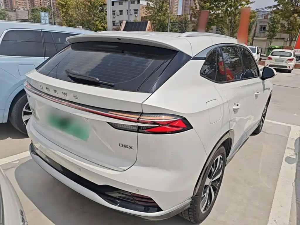 Roewe D5X DMH 2024 2024 135 Flagship Edition