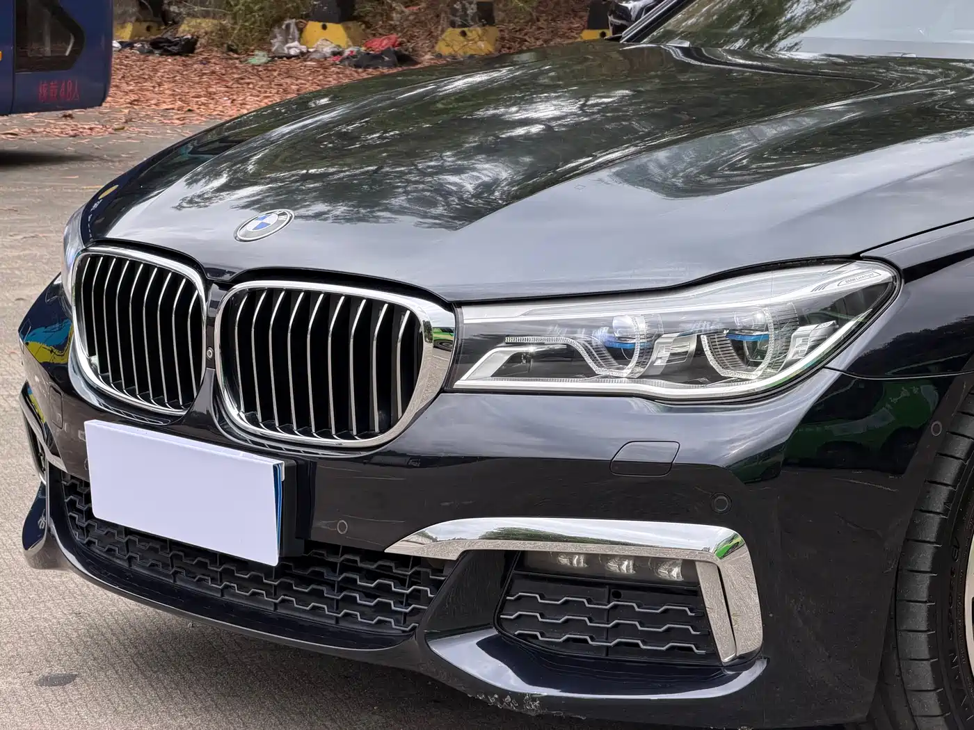 BMW 7 Series 2018 740Li xDrive Premium Type M Sport Package фото 7