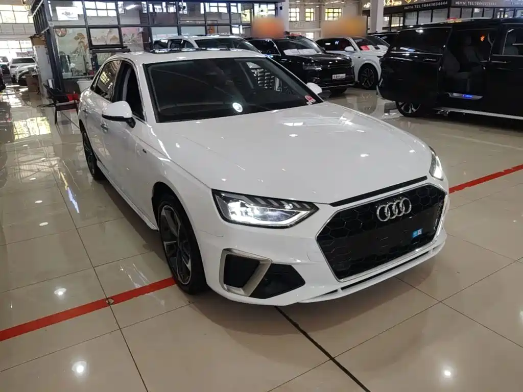 Audi A4L 2025 2025 2 Million Celebration Edition 40 TFSI Fashion Dynamic