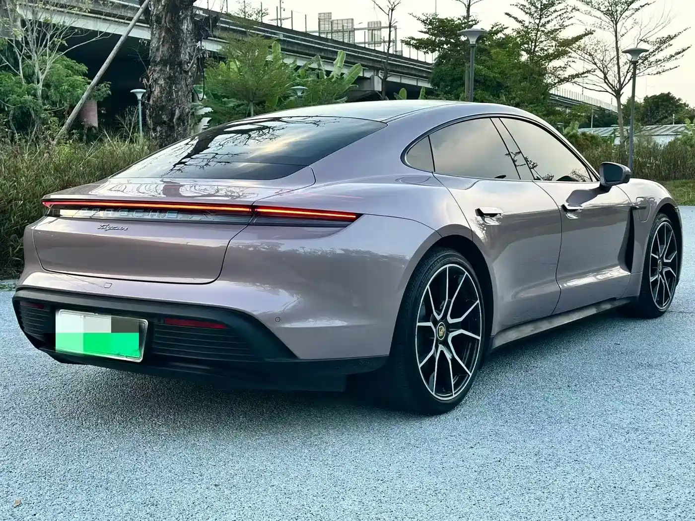 Porsche Taycan 2024 2022 Facelift Taycan