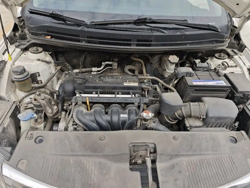 Kia K2 2012 Sedan 1.4L MT GLS Commemorative Edition фото 20